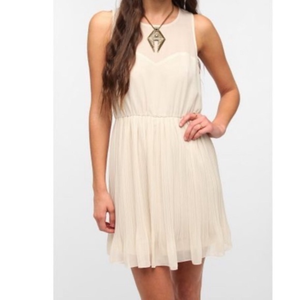 ❄️ 5/$25 Pins and Needles Urban Outfitters Sweetheart Dress Medium